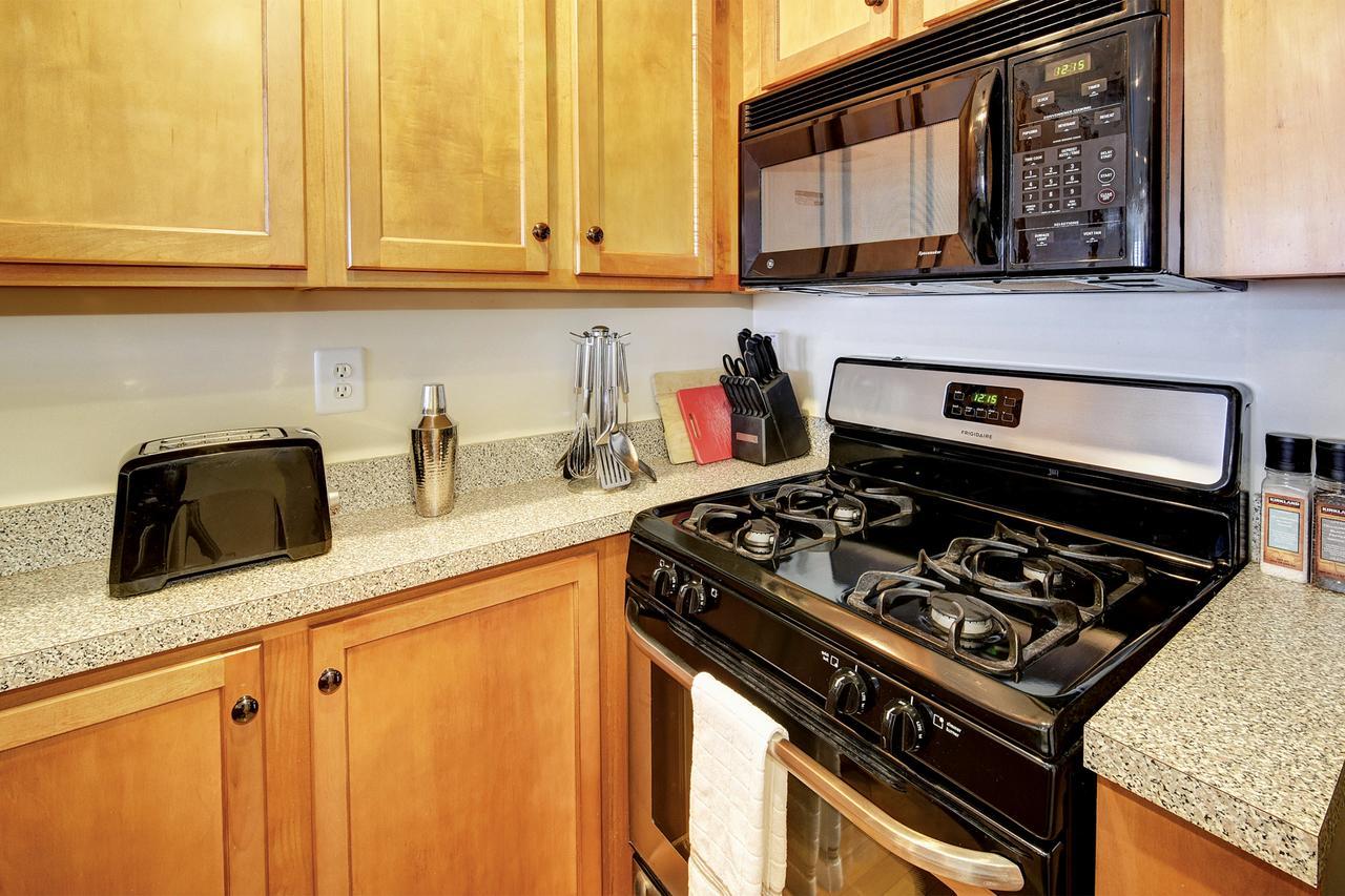 Restaurant Row Townhouse 2 King Bedrooms Λούισβιλ Εξωτερικό φωτογραφία